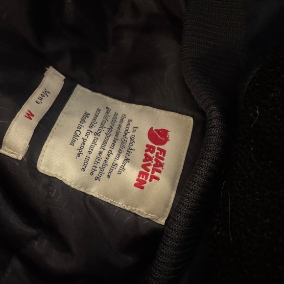 Fjallraven Yupik Parka Navy Men’s Medium Jacket - Excellent Condition - Picture 4 of 4